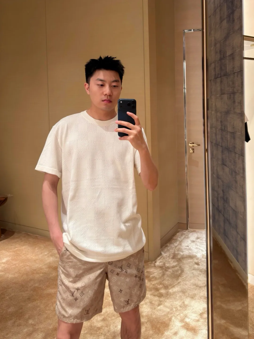 Louis Vuitton/Louis Vuitton presbyopic Khaki all-over printed suit shorts